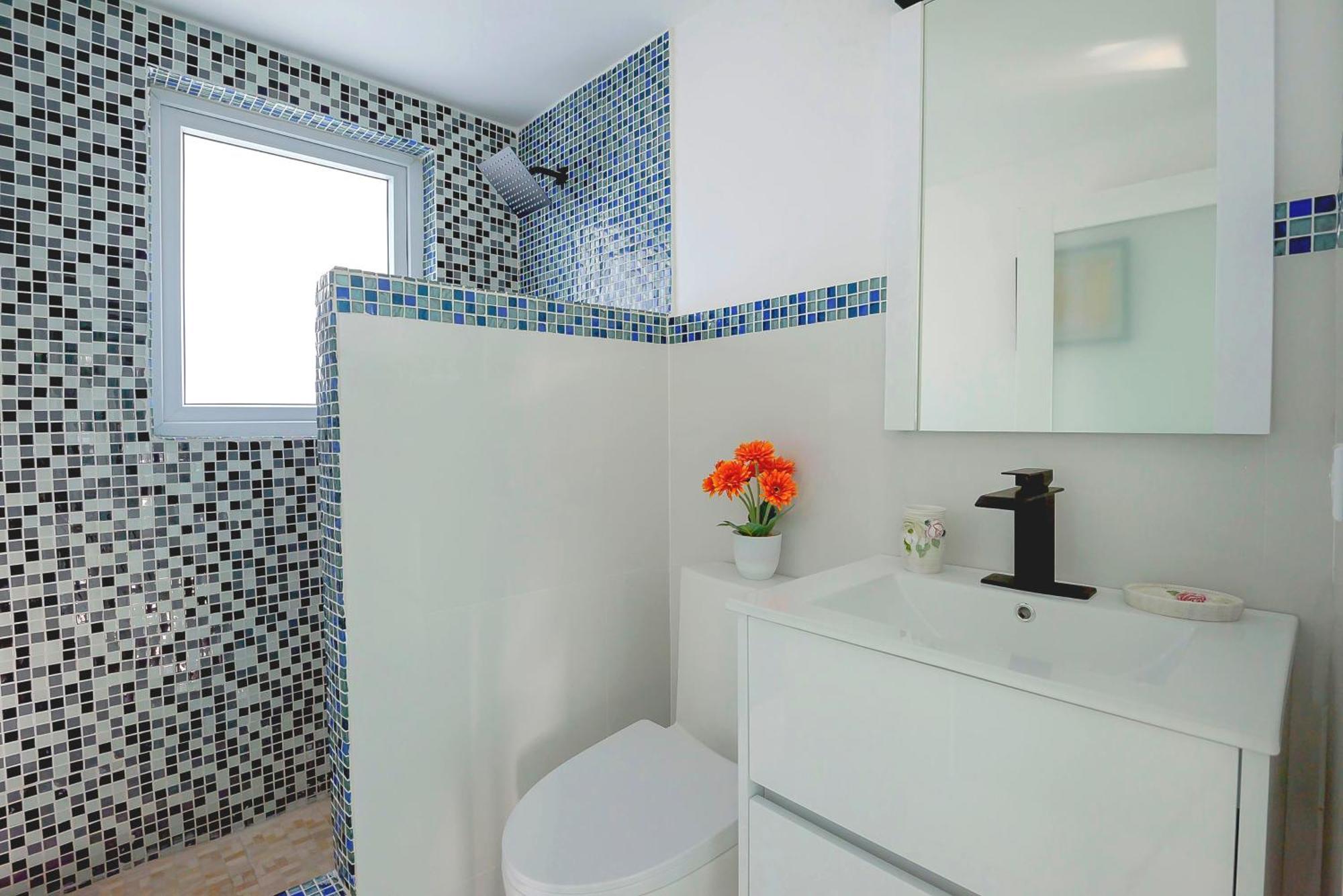 Lovely Apartment Near Beach, Downtown, 24H Security, Pool Nassau Zewnętrze zdjęcie